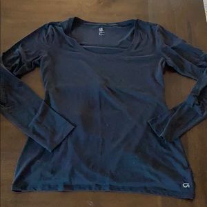 Gap Longsleeve back cutout